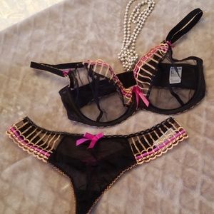 Freya Underwire Bra & Thong Set